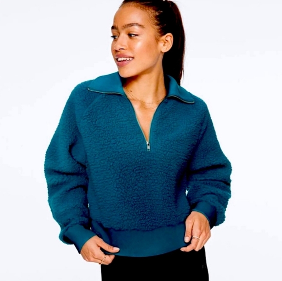 Victoria's Secret Sherpa Half Zip Sweatshirt size M - Picture 2 of 8